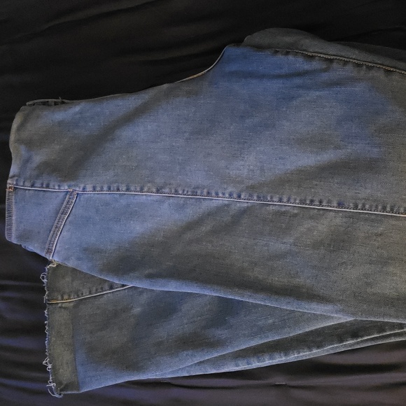 Women's Blue Jeans - Picture 11 of 13